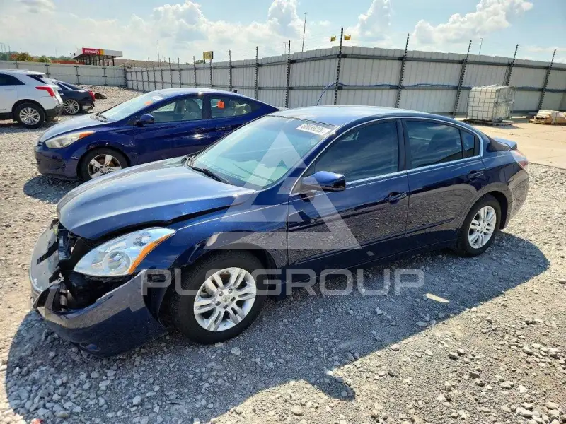 2012 Nissan ALTIMA photo
