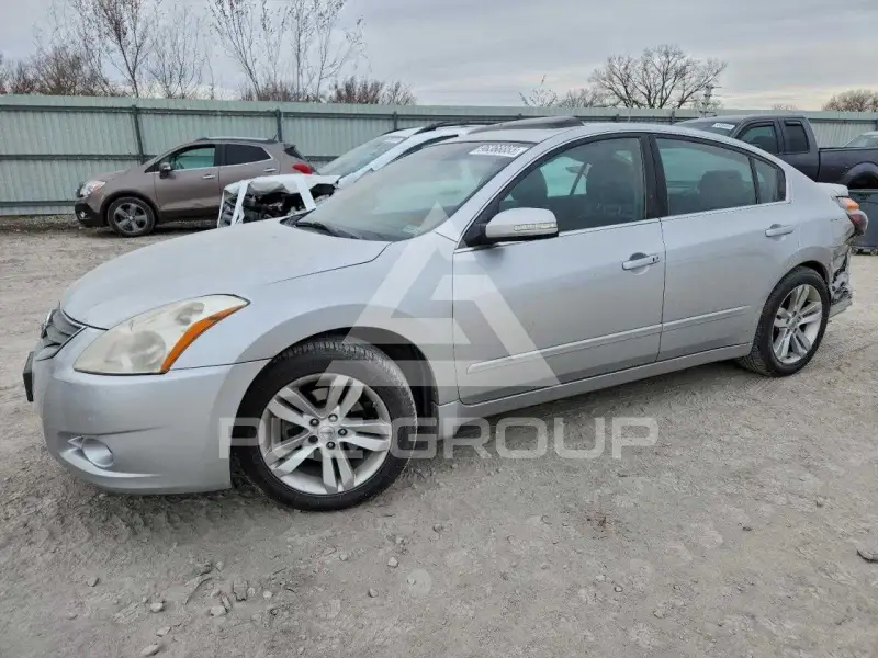 2012 Nissan ALTIMA фото