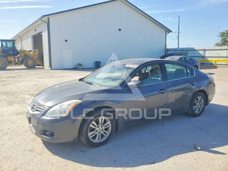 2012 Nissan ALTIMA photo