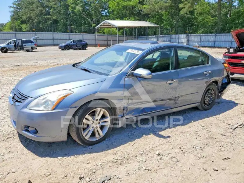 2012 Nissan ALTIMA photo