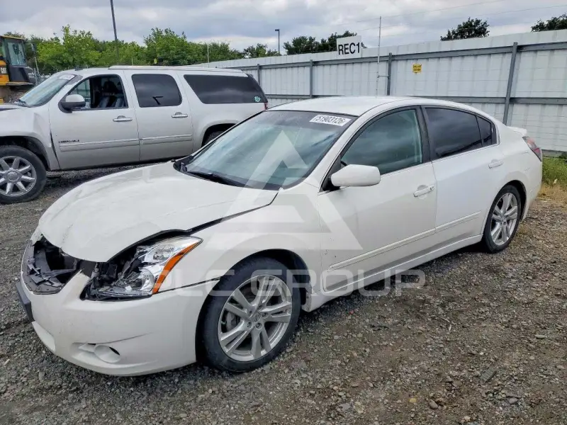 2012 Nissan ALTIMA фото