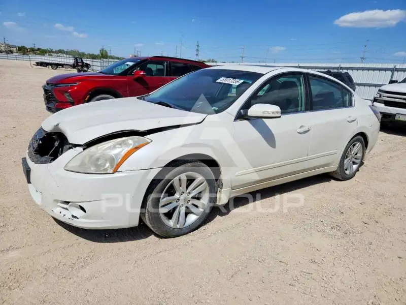 2012 Nissan ALTIMA фото