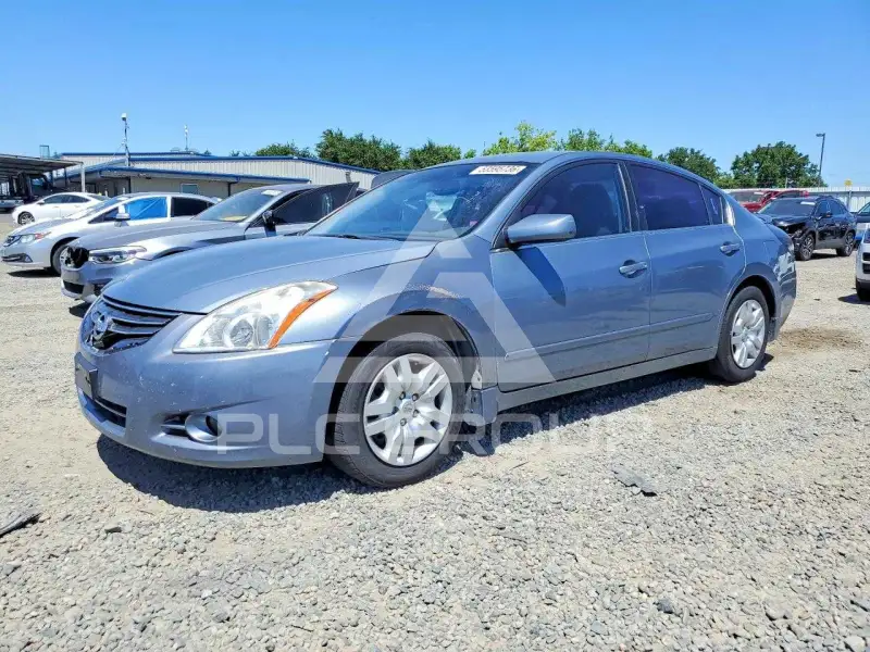 2012 Nissan ALTIMA фото