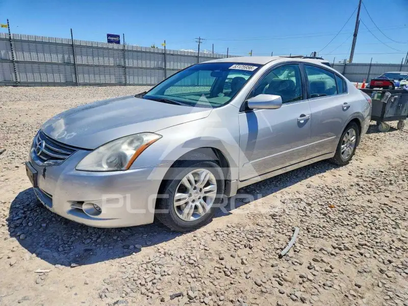 2012 Nissan ALTIMA photo