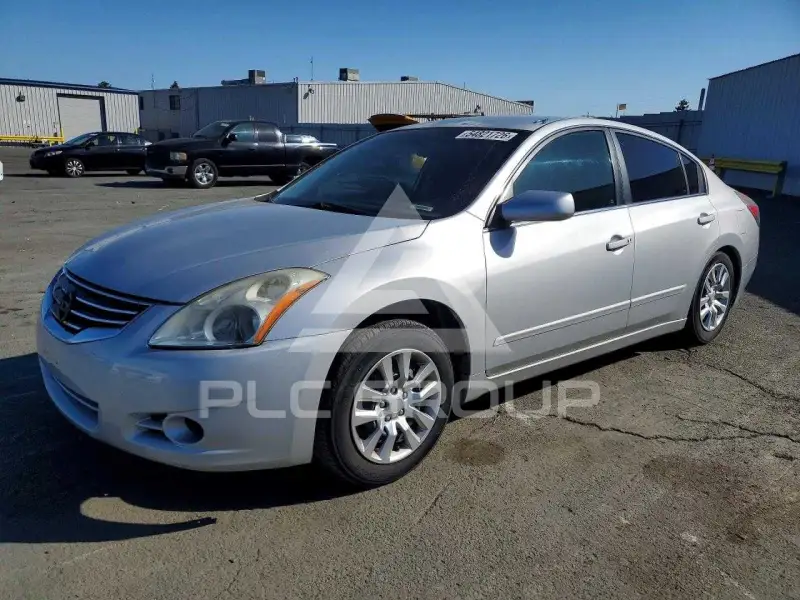 2012 Nissan ALTIMA photo