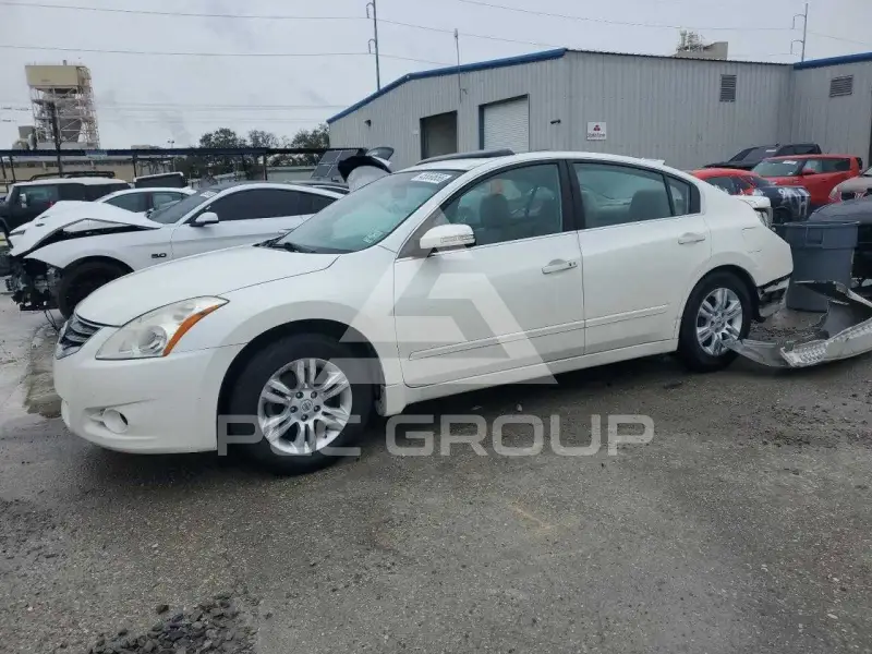 2012 Nissan ALTIMA photo