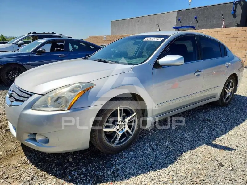 2012 Nissan ALTIMA фото