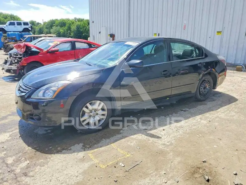 2012 Nissan ALTIMA photo