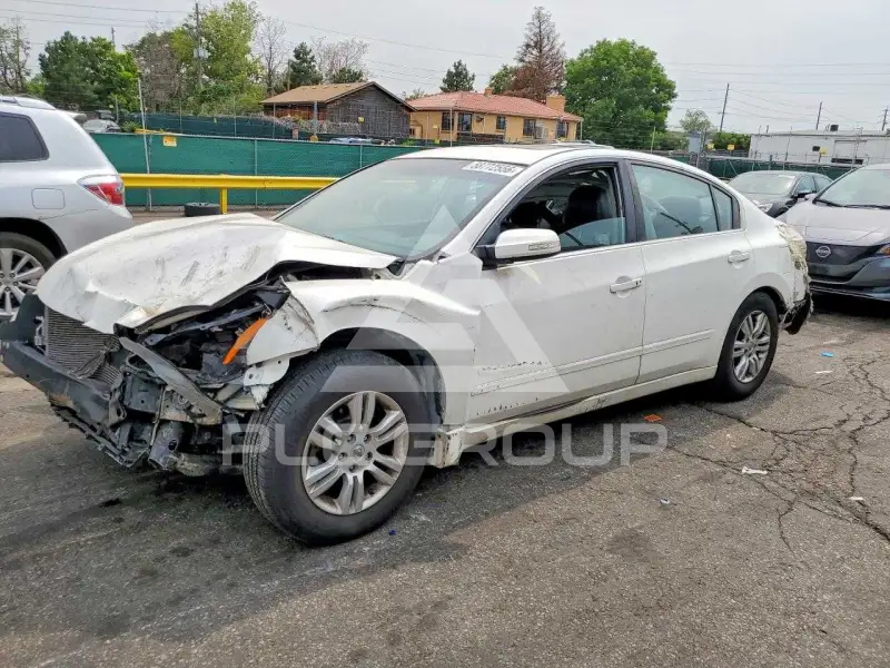 2012 Nissan ALTIMA photo