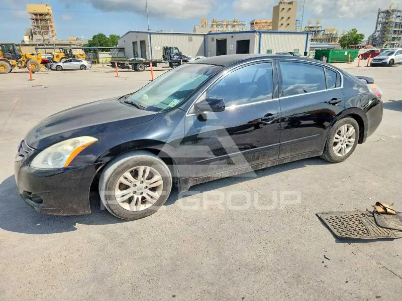 2012 Nissan ALTIMA фото