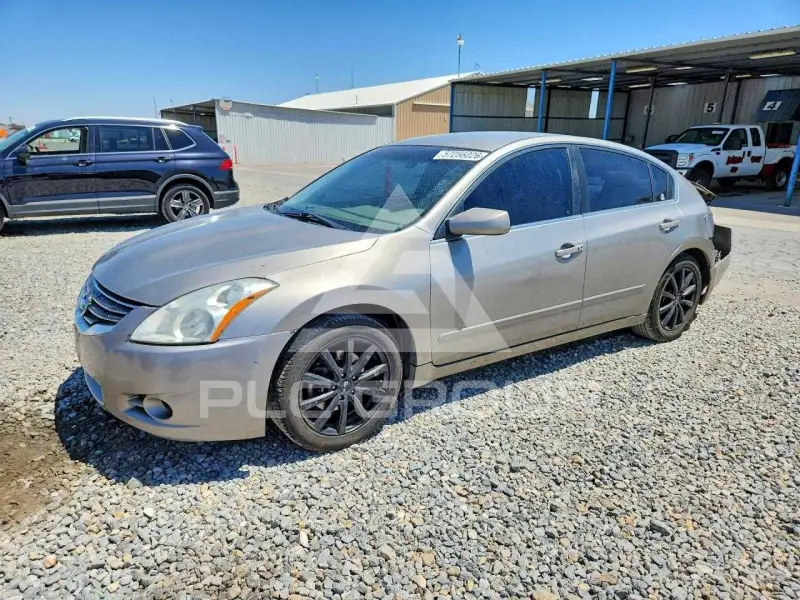 2012 Nissan ALTIMA photo