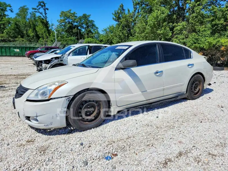 2012 Nissan ALTIMA photo