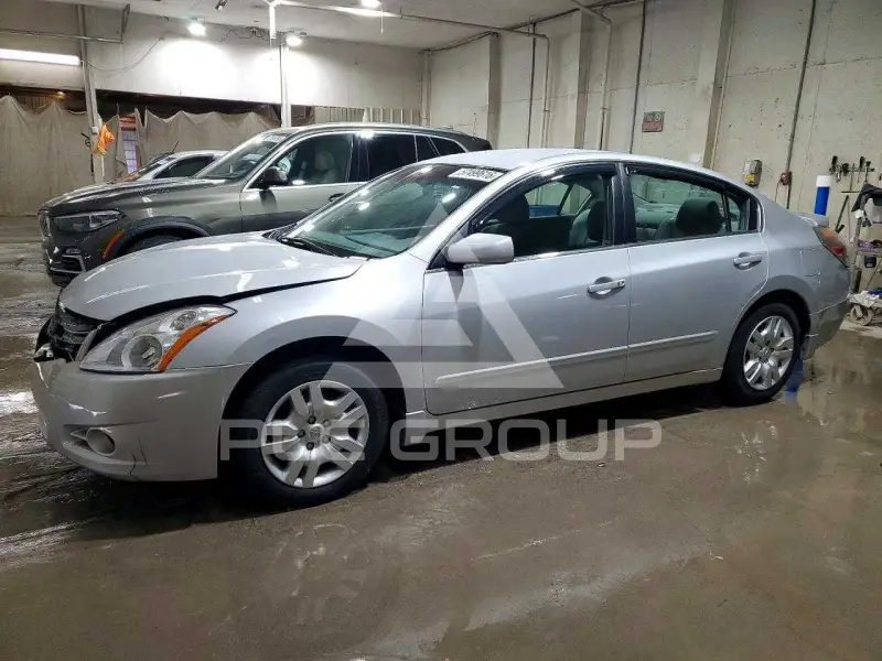 2012 Nissan ALTIMA фото