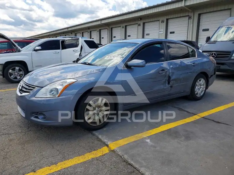2012 Nissan ALTIMA фото