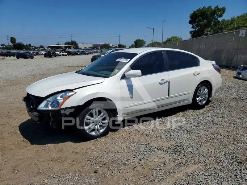 2012 Nissan ALTIMA фото