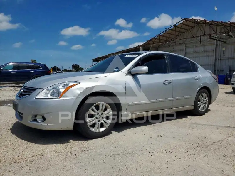 2012 Nissan ALTIMA фото
