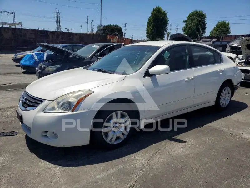 2012 Nissan ALTIMA фото