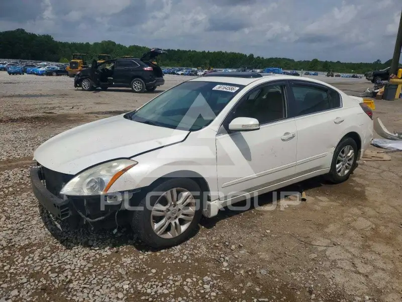 2012 Nissan ALTIMA photo
