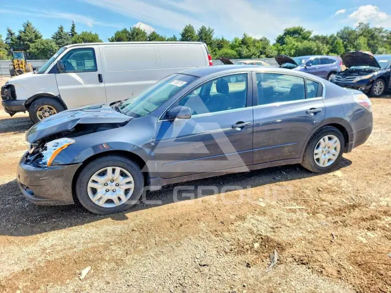 2012 Nissan ALTIMA фото
