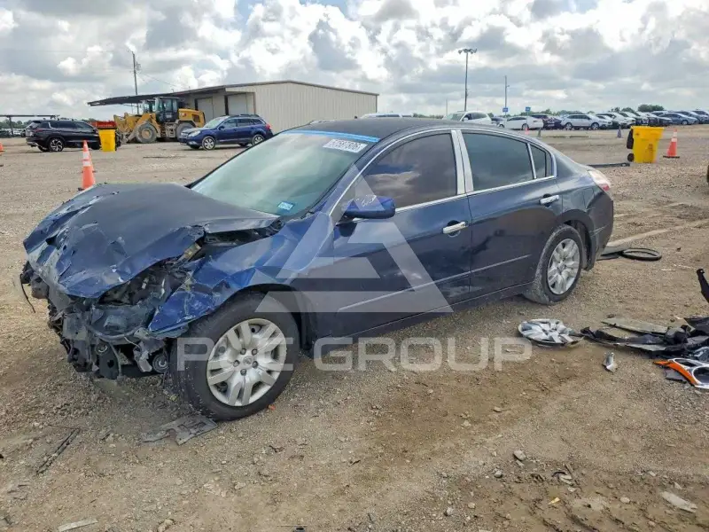 2012 Nissan ALTIMA photo