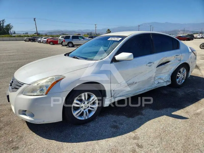 2012 Nissan ALTIMA фото