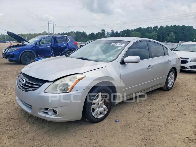2012 Nissan ALTIMA photo