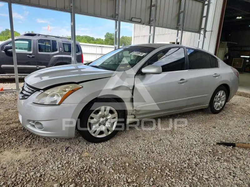 2012 Nissan ALTIMA photo
