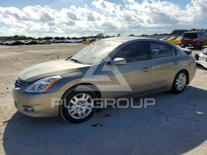 2012 Nissan ALTIMA фото