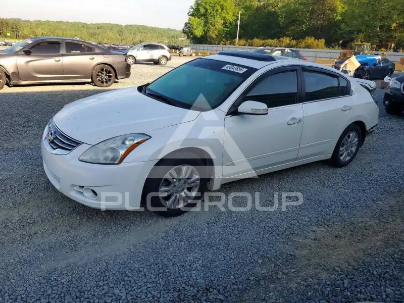 2012 Nissan ALTIMA фото