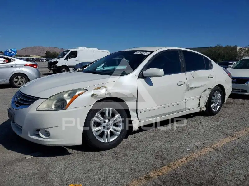 2012 Nissan ALTIMA фото