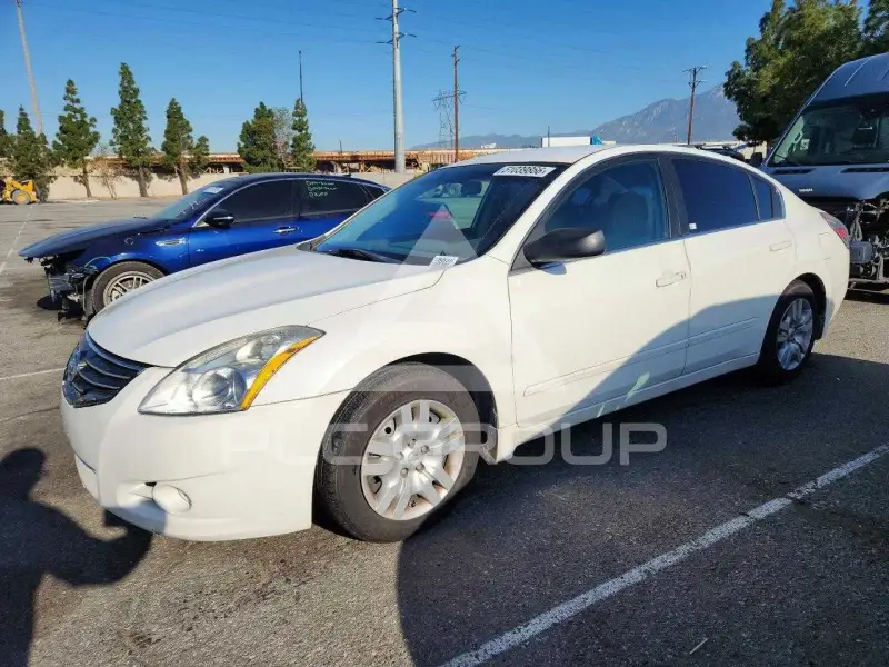 2012 Nissan ALTIMA фото