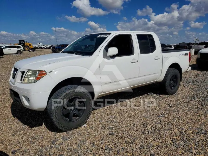2012 Nissan FRONTIER photo