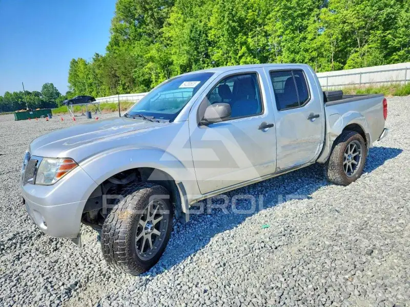 2012 Nissan FRONTIER фото