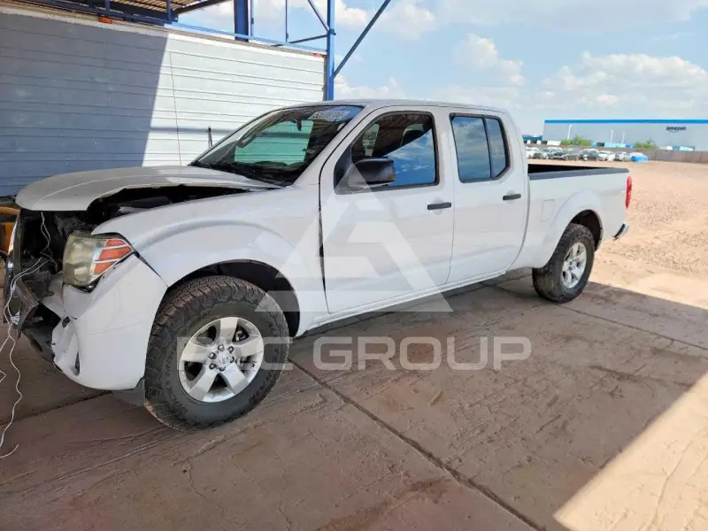 2012 Nissan FRONTIER фото