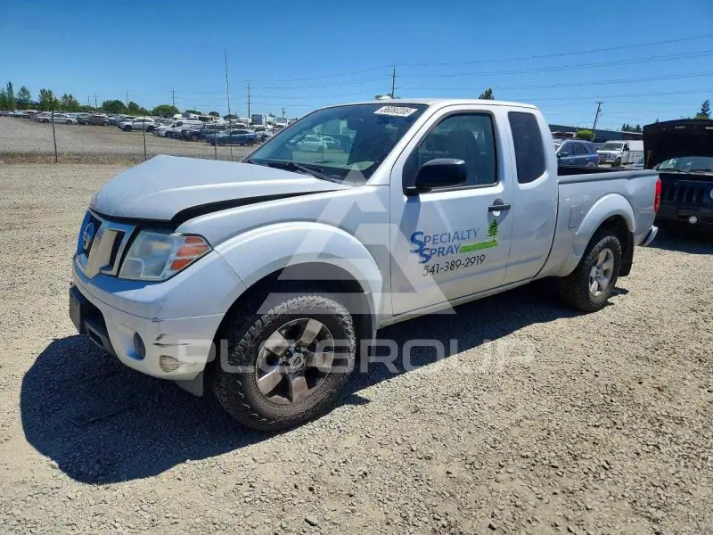 2012 Nissan FRONTIER фото