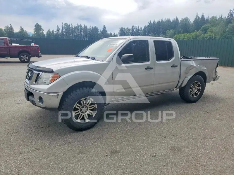 2012 Nissan FRONTIER фото
