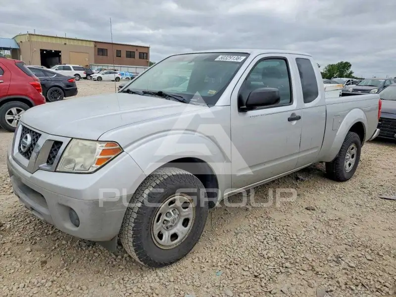 2012 Nissan FRONTIER photo