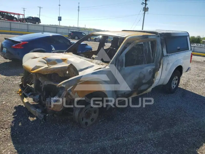 2012 Nissan FRONTIER фото