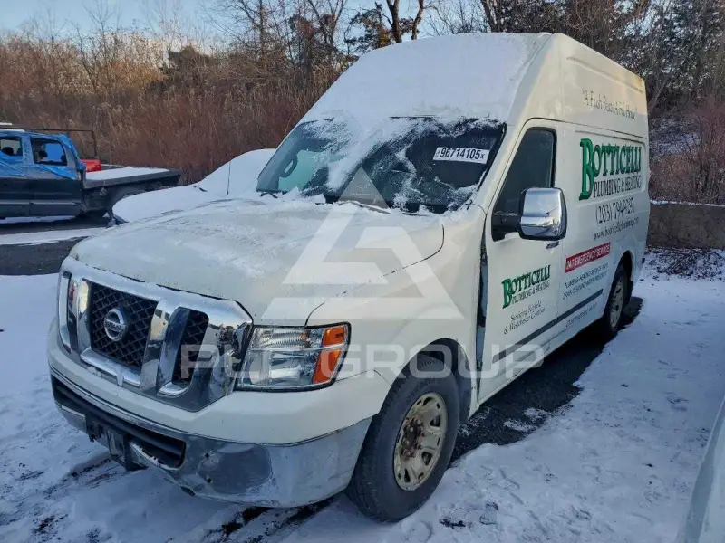 2012 Nissan NV фото