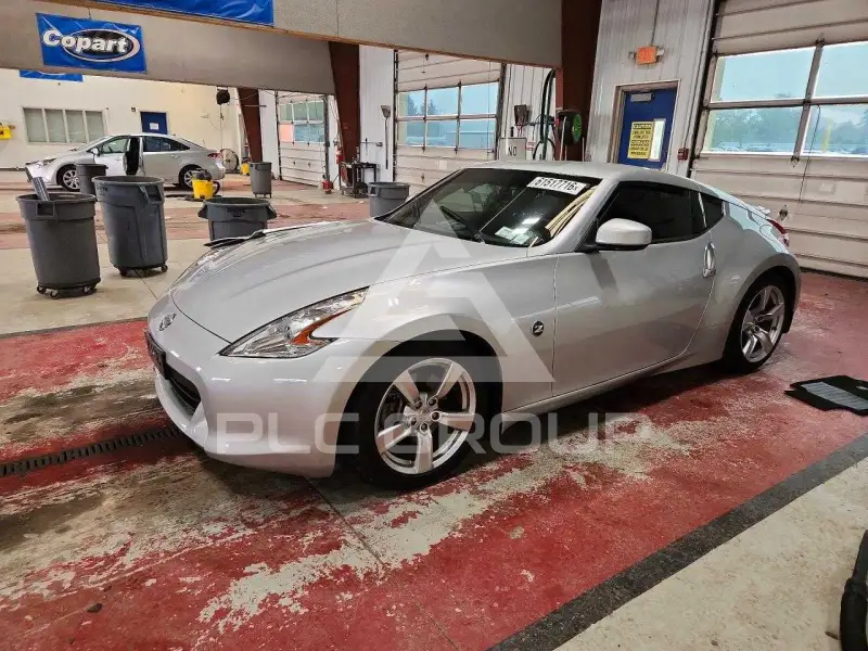 2012 Nissan 370Z фото