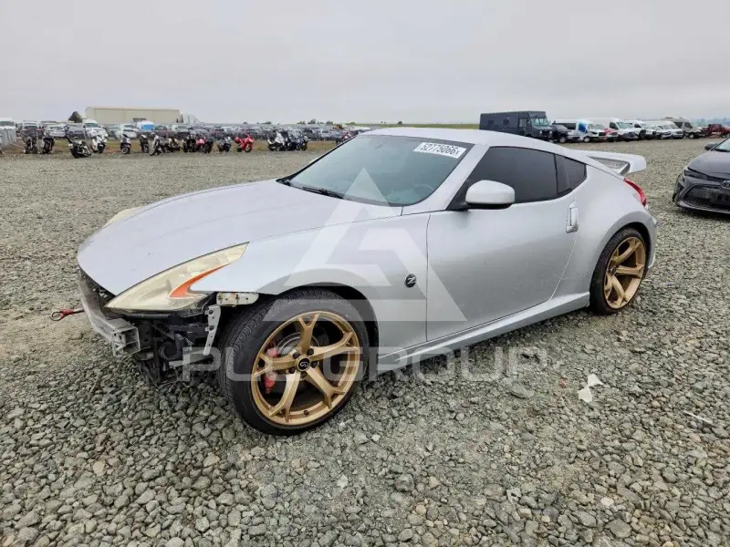 2012 Nissan 370Z фото