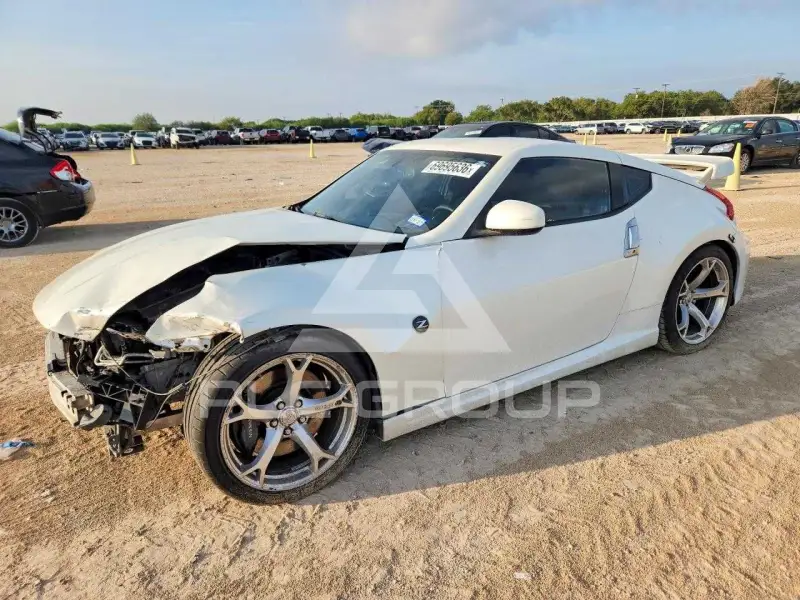 2012 Nissan 370Z фото