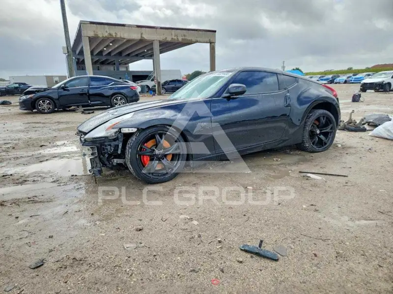 2012 Nissan 370Z фото