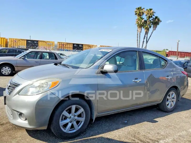2012 Nissan VERSA фото