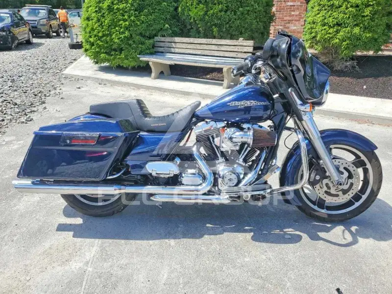 2012 Harley-Davidson FL photo