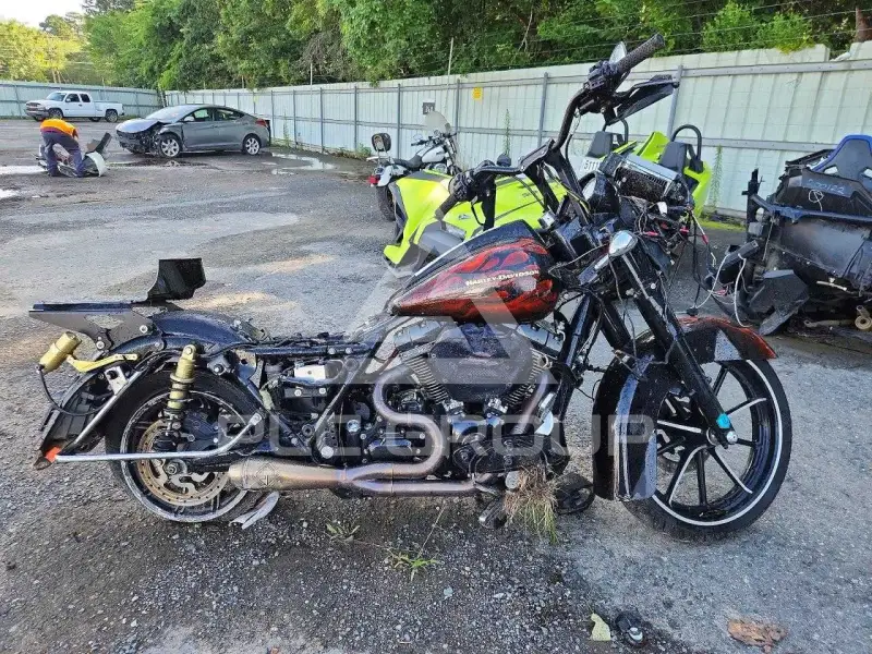 2012 Harley-Davidson FLTRX фото
