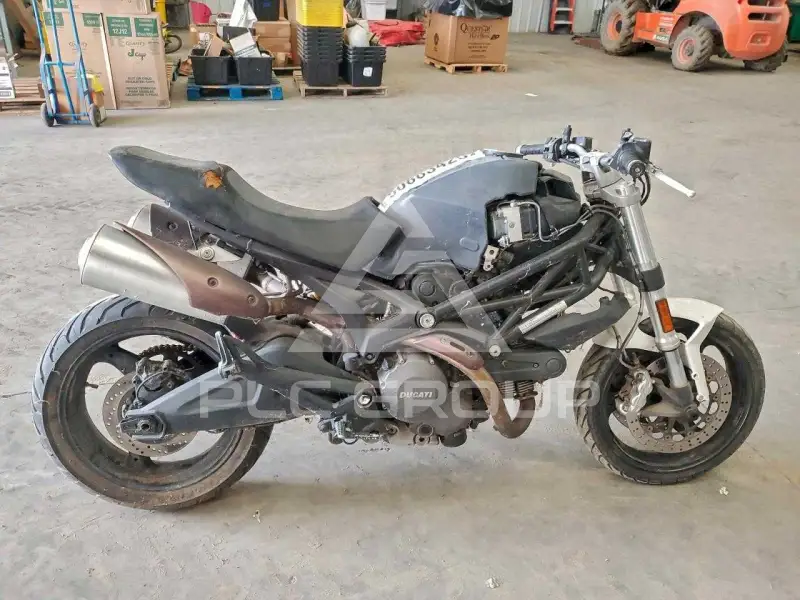 2012 Ducati Monster фото