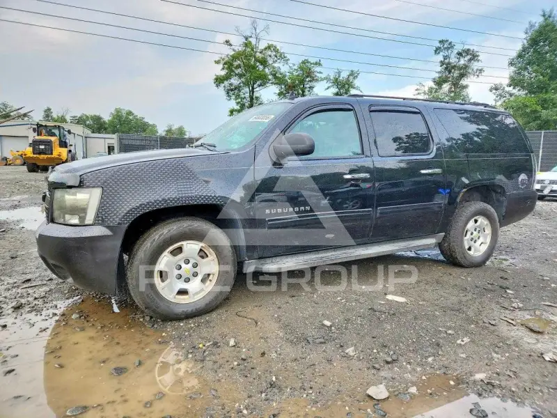 2012 Chevrolet Suburan photo