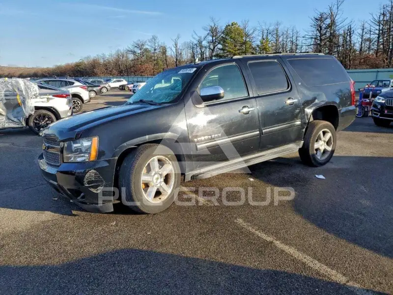 2012 Chevrolet Suburan photo