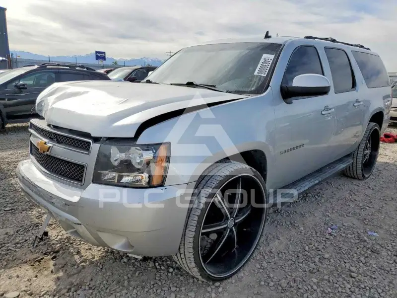 2012 Chevrolet Suburan photo